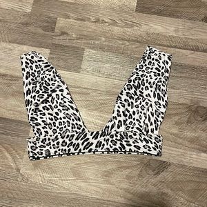 NWOT bikini top
